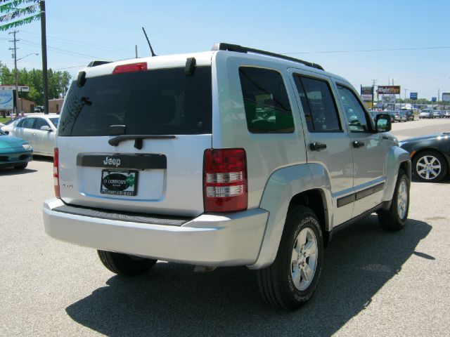 Jeep Liberty 2010 photo 1