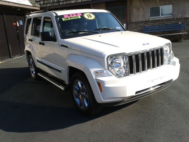 Jeep Liberty 2010 photo 3