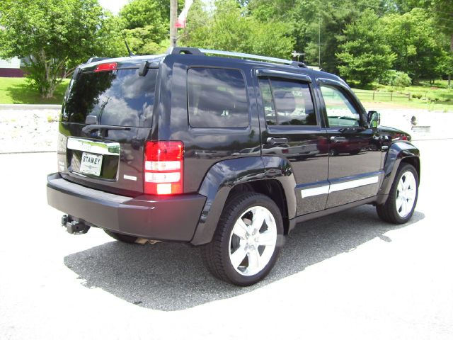 Jeep Liberty 2011 photo 1