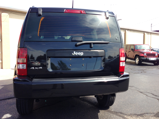 Jeep Liberty 2011 photo 1