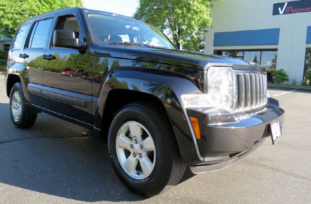 Jeep Liberty 2011 photo 15