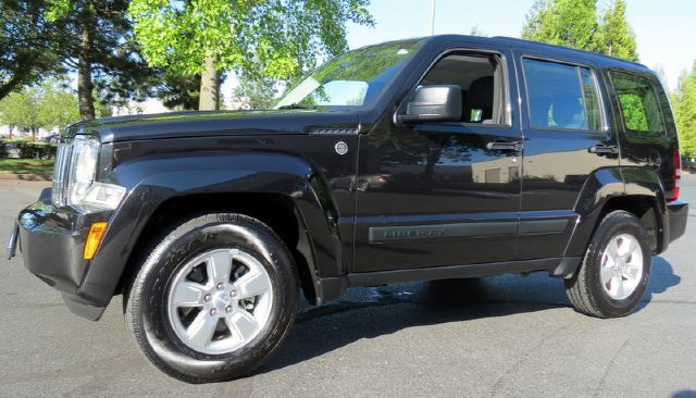 Jeep Liberty 2011 photo 22