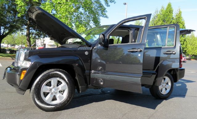 Jeep Liberty 2011 photo 5