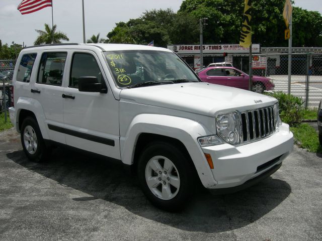 Jeep Liberty 2011 photo 5