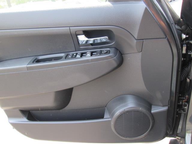 Jeep Liberty 2011 photo 3