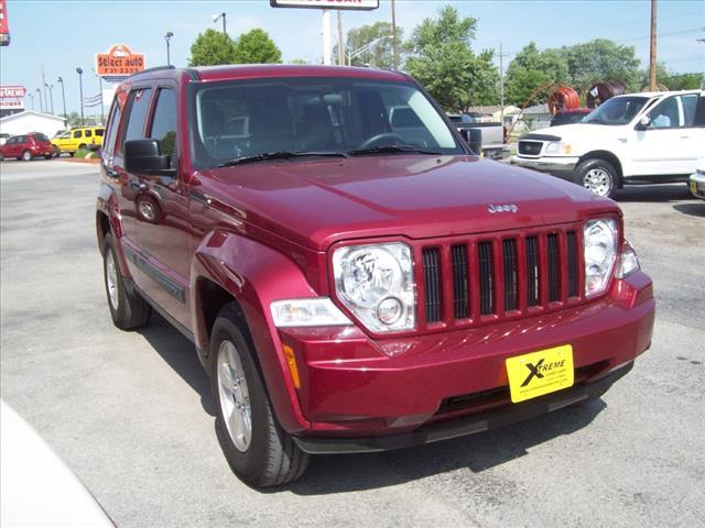 Jeep Liberty 2011 photo 2