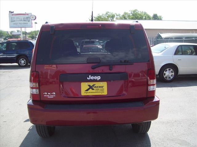 Jeep Liberty 2011 photo 1