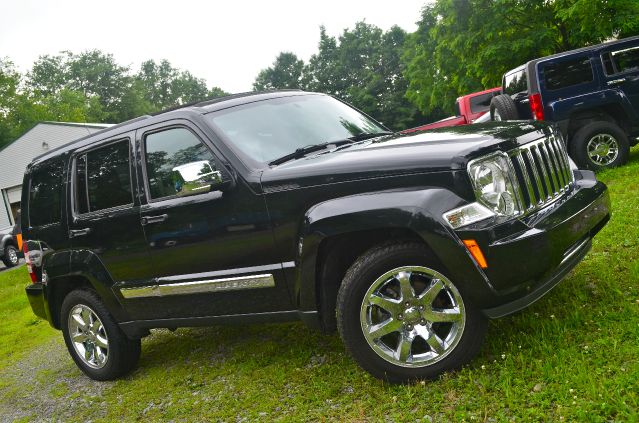 Jeep Liberty Super SUV