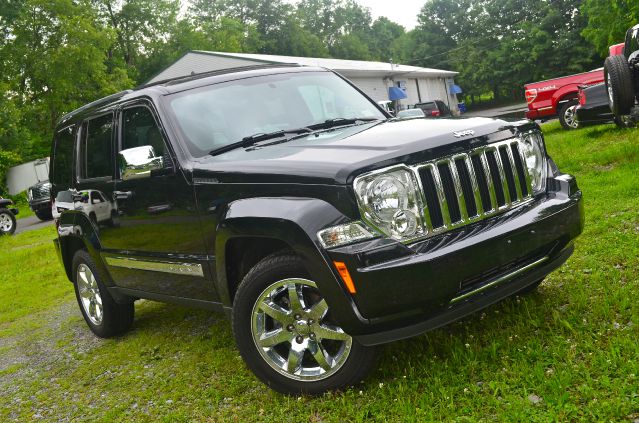 Jeep Liberty 2011 photo 4