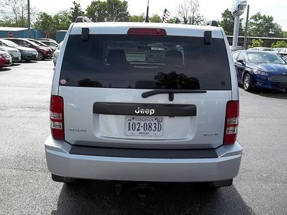 Jeep Liberty 2011 photo 1