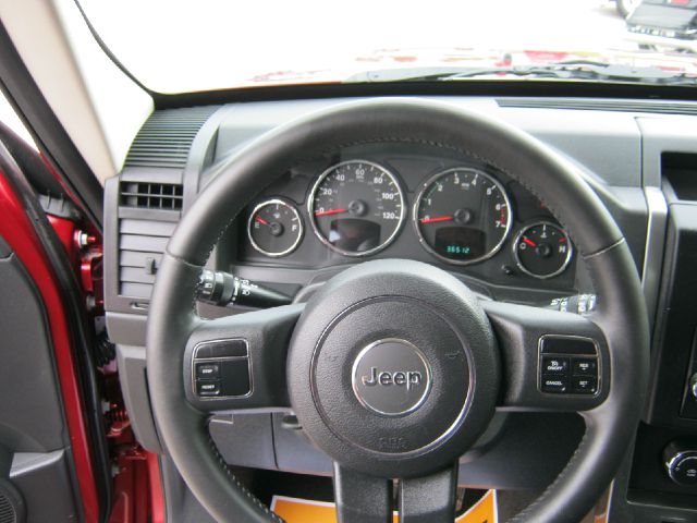 Jeep Liberty 2011 photo 5