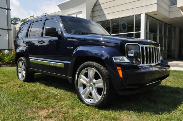 Jeep Liberty 2012 photo 4