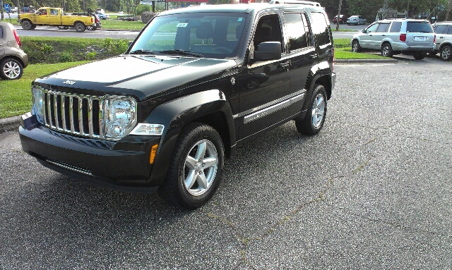 Jeep Liberty 2012 photo 2