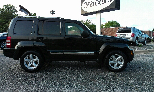 Jeep Liberty 2012 photo 4