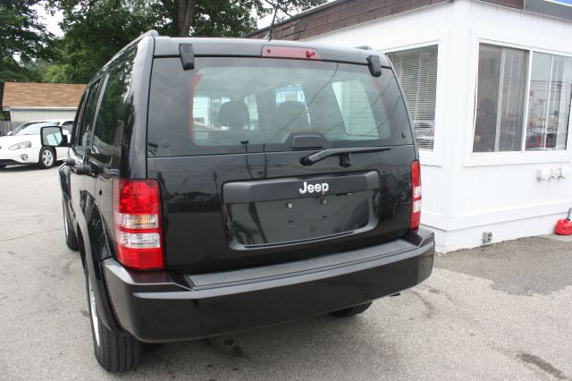 Jeep Liberty 2012 photo 3