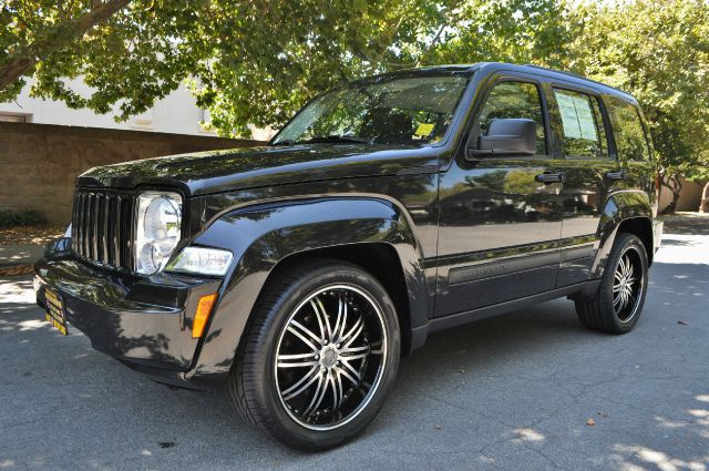 Jeep Liberty 2012 photo 3