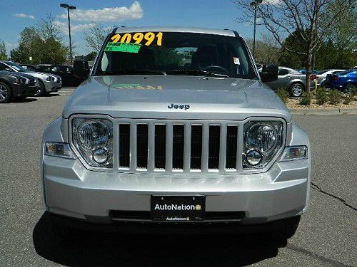 Jeep Liberty 2012 photo 2