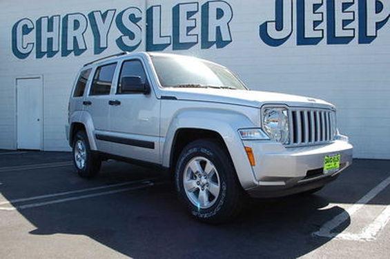 Jeep Liberty 2012 photo 4