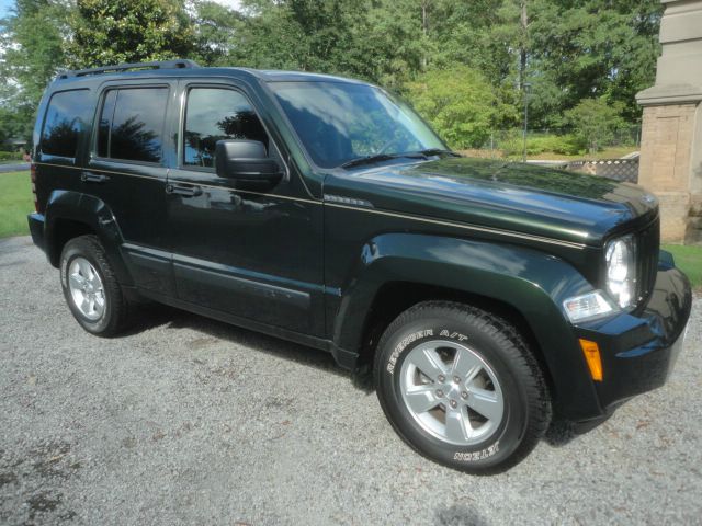 Jeep Liberty 2012 photo 16