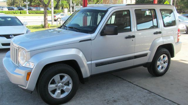 Jeep Liberty Extended Cab V8 LT W/1lt SUV