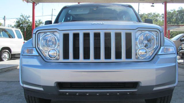 Jeep Liberty 2012 photo 4