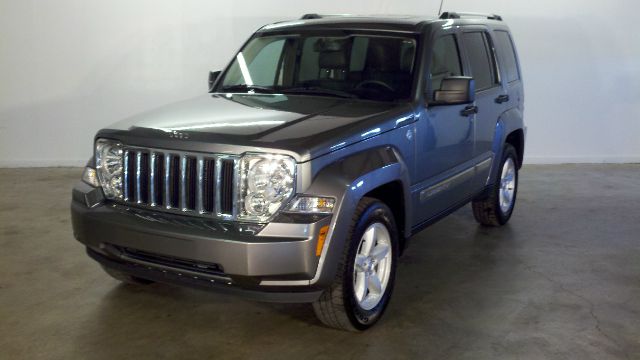 Jeep Liberty 2012 photo 1