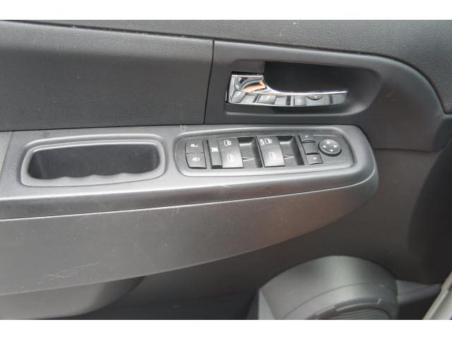 Jeep Liberty 2012 photo 8