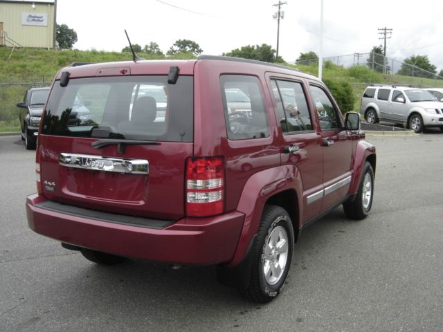 Jeep Liberty 2012 photo 1