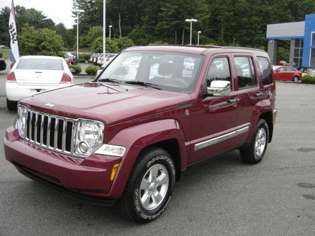 Jeep Liberty 2012 photo 10