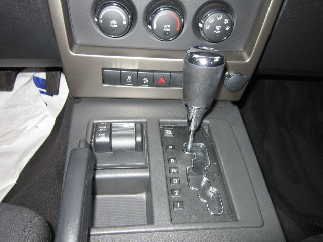 Jeep Liberty 2012 photo 1