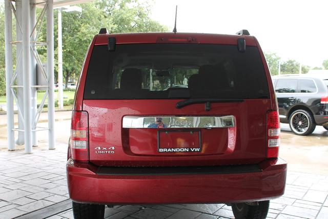 Jeep Liberty 2012 photo 3