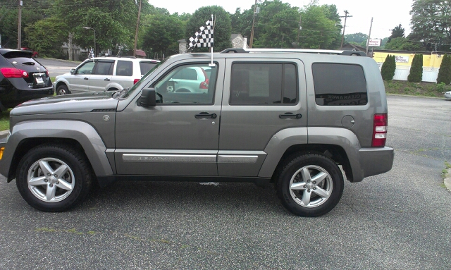 Jeep Liberty 2012 photo 2