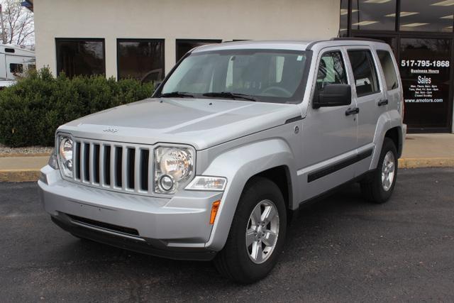 Jeep Liberty 2012 photo 4