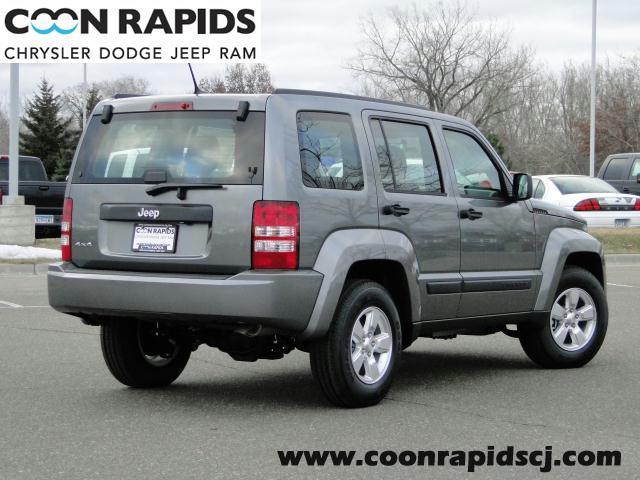 Jeep Liberty 2012 photo 1