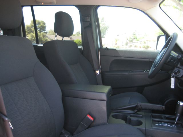 Jeep Liberty 2012 photo 5