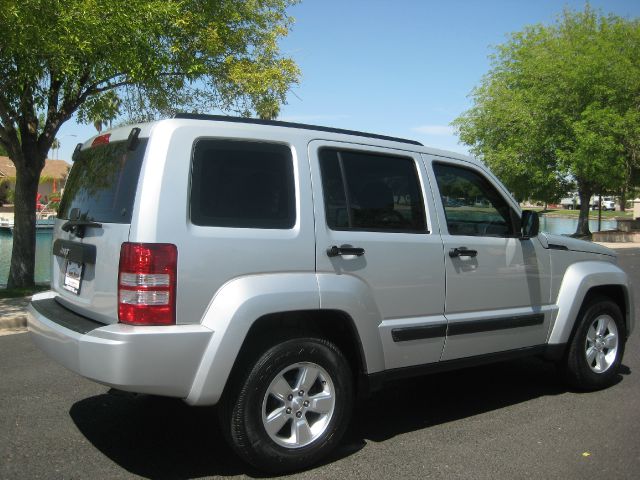 Jeep Liberty 2012 photo 7