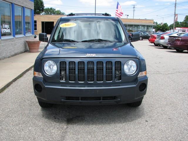 Jeep Patriot 2007 photo 2