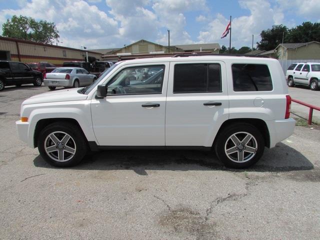 Jeep Patriot 2008 photo 2