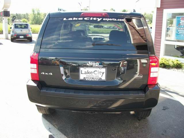 Jeep Patriot Elk Conversion Van SUV