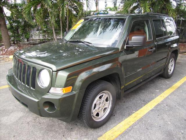 Jeep Patriot Z -71 4X4 Vortec Sport Utility