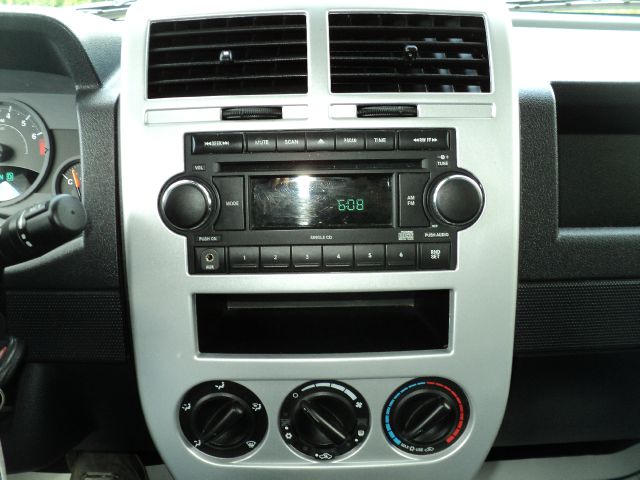 Jeep Patriot 2008 photo 16