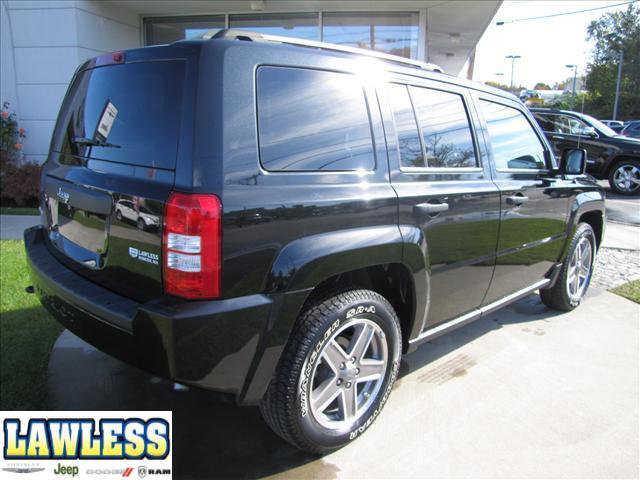 Jeep Patriot 2009 photo 2