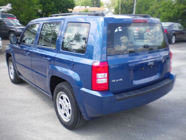 Jeep Patriot 2010 photo 8