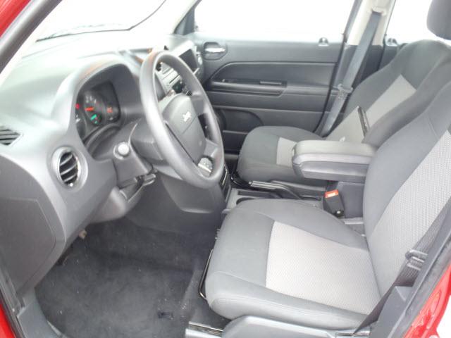 Jeep Patriot 2010 photo 1