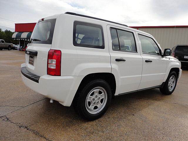 Jeep Patriot 2010 photo 5