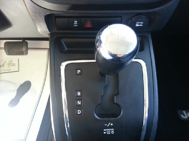 Jeep Patriot 2010 photo 11