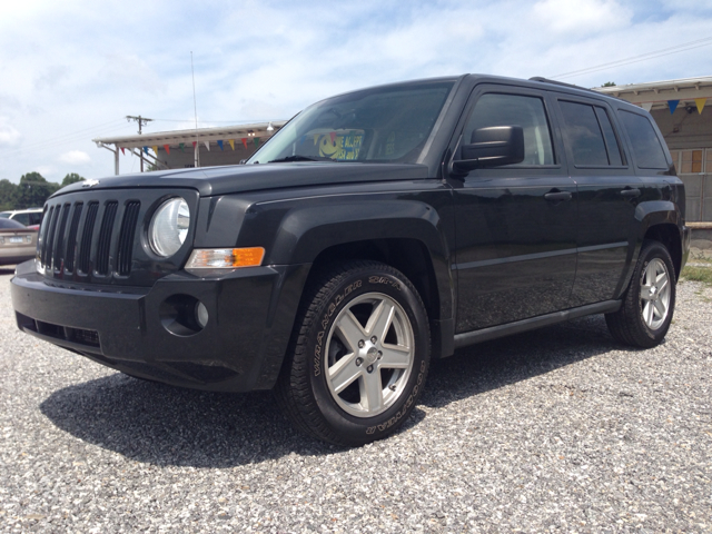 Jeep Patriot 2010 photo 2