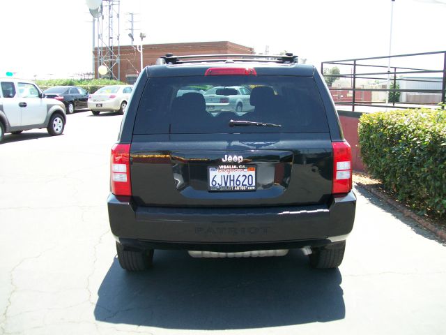 Jeep Patriot 2010 photo 1