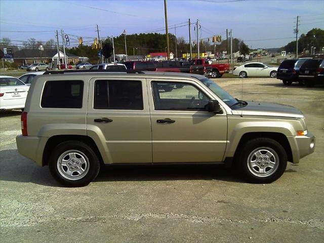 Jeep Patriot Sedan 4D 300se Sport Utility