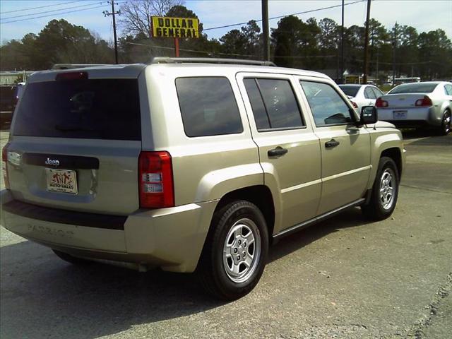 Jeep Patriot 2010 photo 4